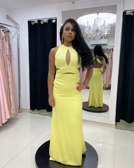 AMARELO LISO ABERTO NO PEITO