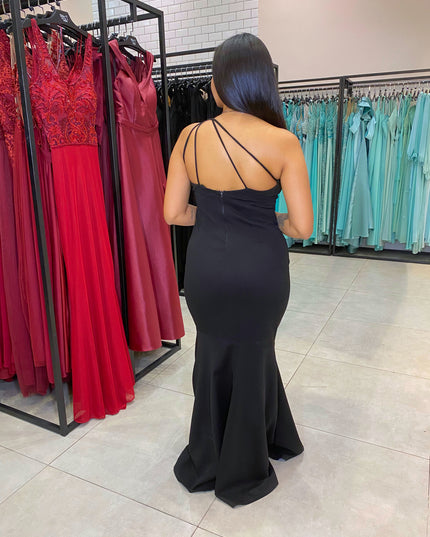 PRETO LISO UMA ALÇA RECORTE