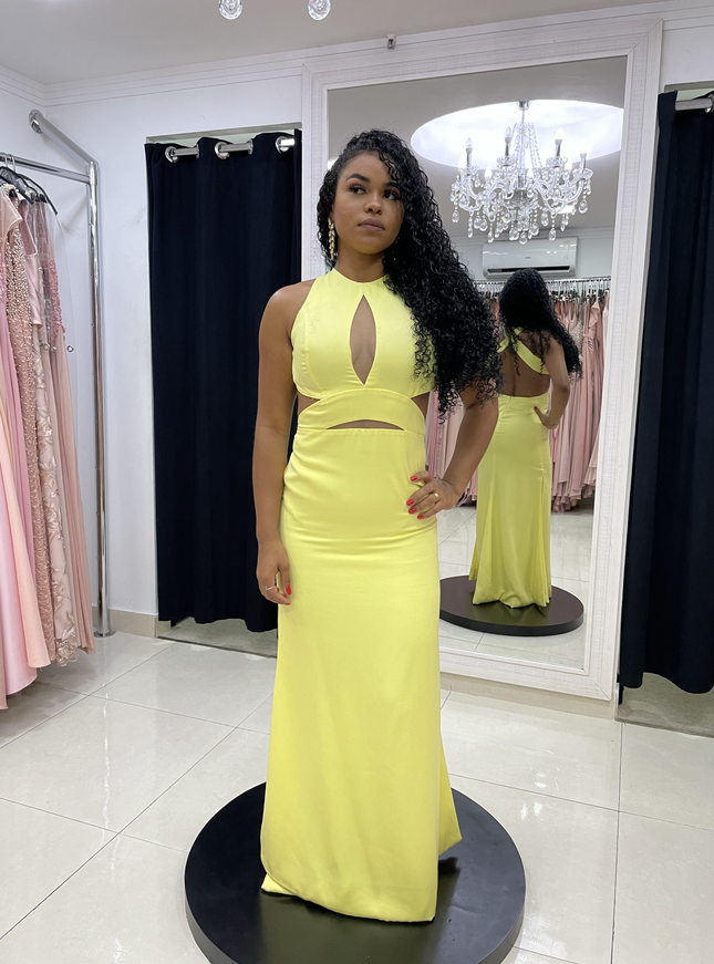 AMARELO LISO ABERTO NO PEITO