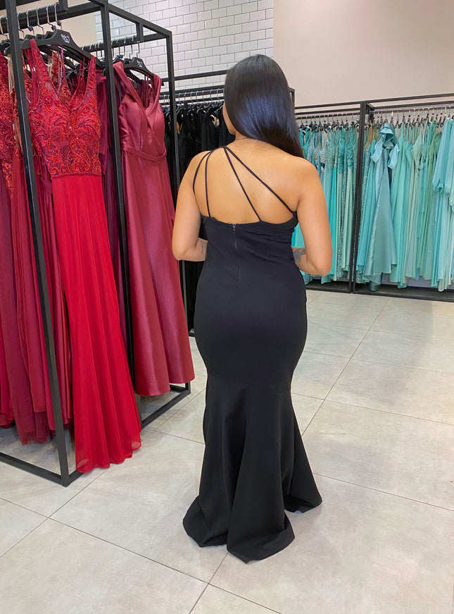 PRETO LISO UMA ALÇA RECORTE