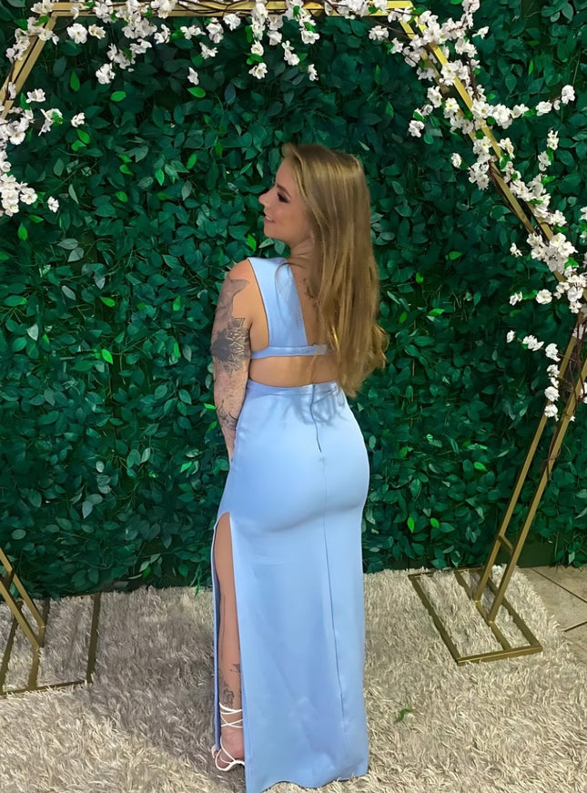 AZUL CLARO UMA FENDA